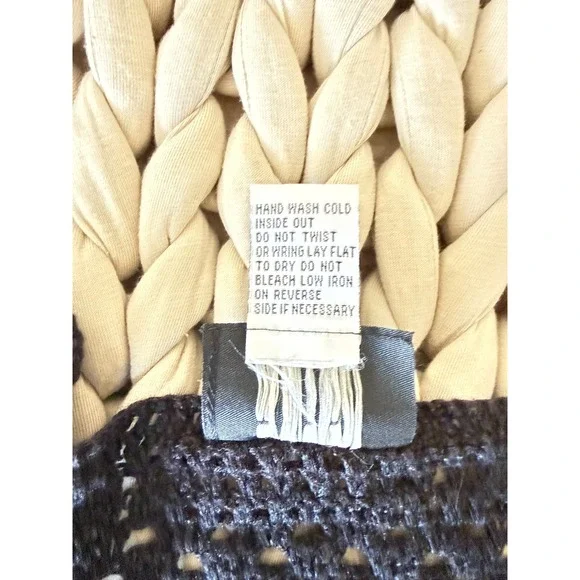 Vintage Black Crochet Short Sleeve Cardigan Floral Embroidered Mesh Cottagecore - Picture 6 of 7